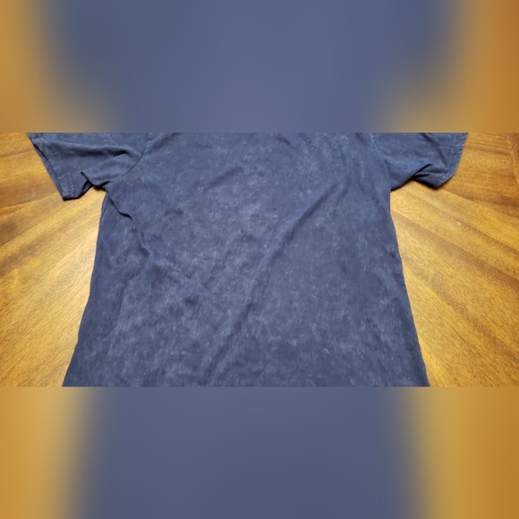 Young Men's Navy Graphic T-Shirt Size Medium ACID WASH STYLE - Picture 7 of 9